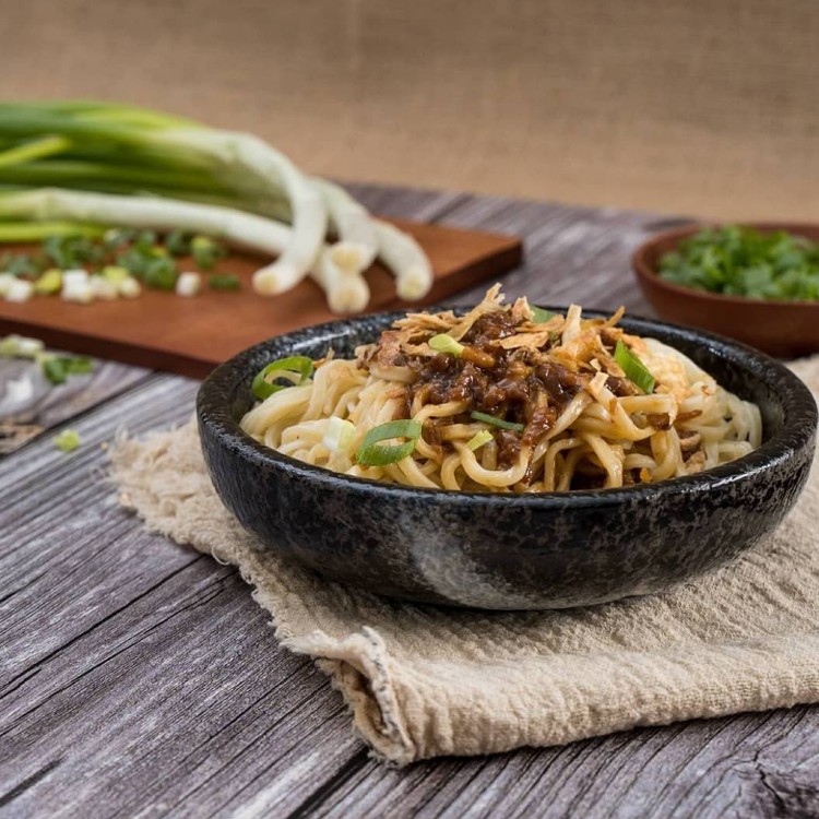 【市場口】冷凍拌麵 五種口味任選 干貝海鮮細麵,麻辣細麵,黃金油蔥,炸醬,香菇素肉燥