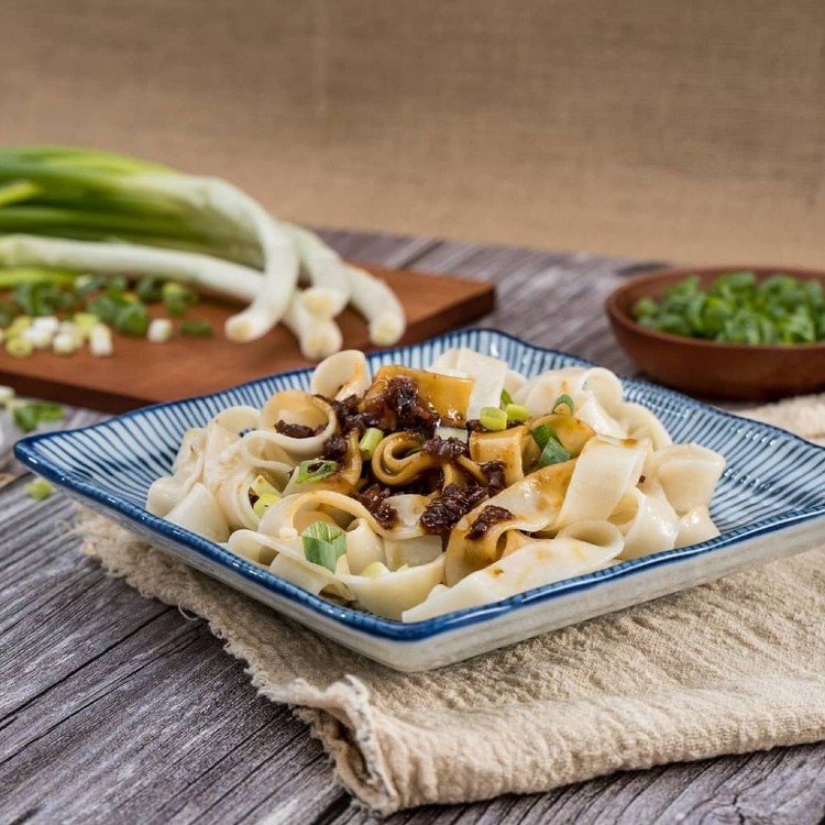 【市場口】冷凍拌麵 五種口味任選 干貝海鮮細麵,麻辣細麵,黃金油蔥,炸醬,香菇素肉燥