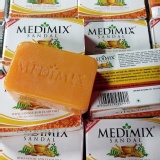 印度先生與娜娜小姐~印度國民香皂MEDIMIX經典包裝125g橘色檀香皂 特價：$460