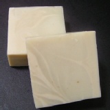 草本馬賽苦茶油手工皂 特價：$35