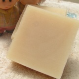 燕麥乳油木果皂(玫瑰天竺葵精油)