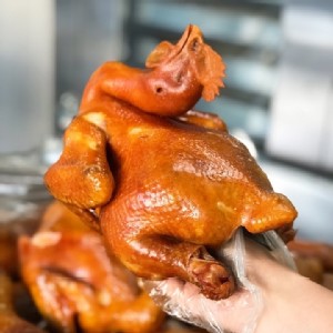 燻茶雞 550g±15(半隻)