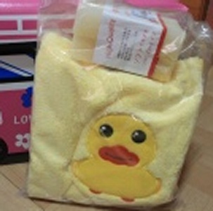 絲絨黃色小鴨吸水毛巾~加送泡棉菜瓜布2入