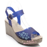 Crocs 哈娜妮 魚嘴高跟鞋 特價：$790