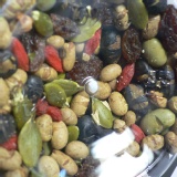 六合一綜合果仁 (黑豆 南瓜子 黃豆 枸杞 青豆 葡萄乾) 特價：$65