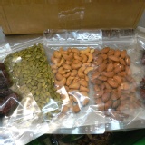 申一堅果無敵30元破盤區(腰果 杏仁果 南瓜子 蔓越莓 椰棗)口袋60公克裝 暑假限量破盤專案 滿50份免運 可混搭 主購禮每滿50份贈兩包 獨立方案不適用原商店優惠專案 特價：$30