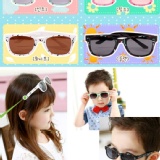 03塗鴨款太陽眼鏡 特價：$139