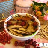 【益生堂百年中藥】四物雞藥膳包(大包) ~ 藥膳口味濃郁深厚，使眼睛明亮，滋補強身，調整體質，幫助消化，益生堂百年保證，專業品質優良