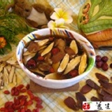 【益生堂百年中藥】人蔘雞藥膳包 (小包) ~ 人蔘片較小普通，口味蔘清香，增強體力，益生堂百年保證，專業品質優良藥材