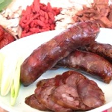 【凡吉力。益生堂藥局】微鹹藥膳香腸 一斤 (免貨到付款運費)