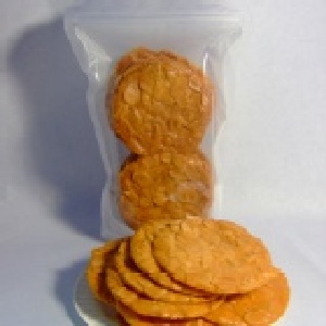 杏仁脆片手工餅乾（蛋奶素） 麵粉、奶油、蛋、糖、杏仁片.１４０克 特價：$55