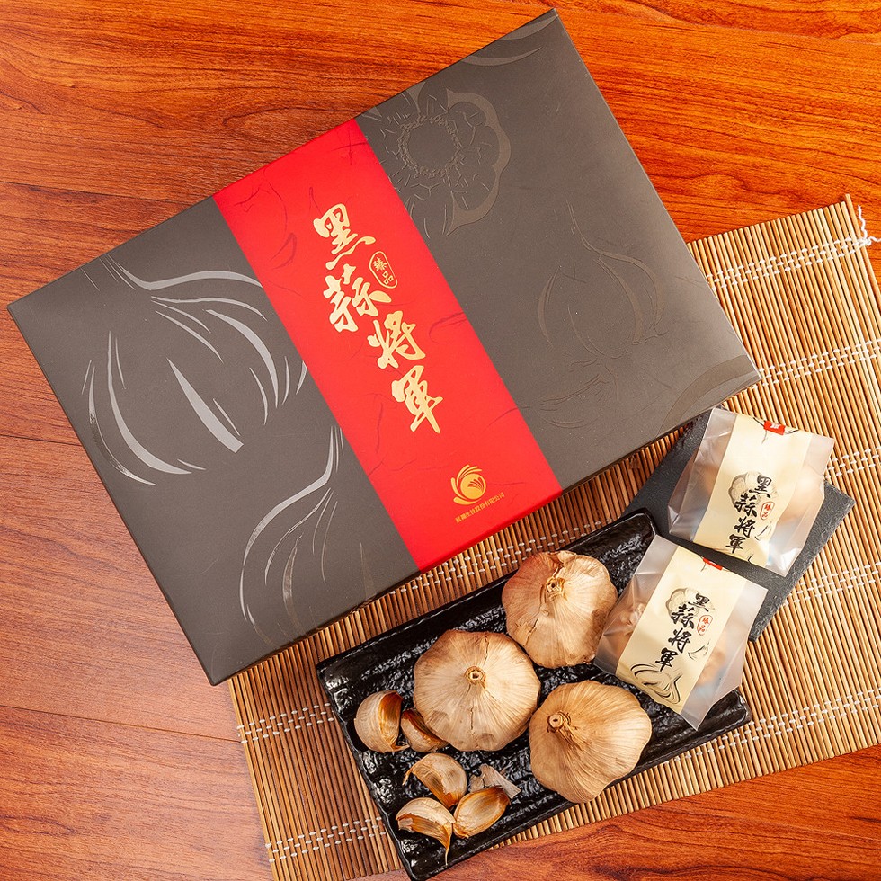 旅将軍，里银将軍。