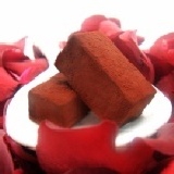 Flora 72%法式玫瑰生巧克力迷你包 征服許多女性挑剔味蕾~Flora Choco有史以來賣最好的風味生巧克力~迷你包熱情超值推出~快搶吧 特價：$70