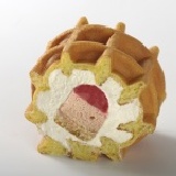 新鮮草莓鬆餅捲/270g 特價：$88