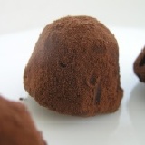 生巧克力核桃 / 12入 特價：$200