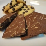 巧克力杏仁奶酥手工餅乾 / 盒 特價：$95