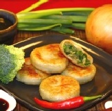 手工三星蔥肉餡餅 特價：$85