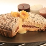 香蕉巧克力牛乳派 ＊內餡包含新鮮香蕉，搭配巧克力蛋糕，口感清爽！ 特價：$125