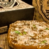 桂圓八寶甜糕(一公斤禮盒裝) 特價：$239