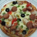 德式香腸披薩 特價：$37