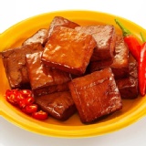 長條大阪豆干(辣味) 56 g 特價：$14