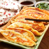 黃金豬肉鍋貼 每包50粒 下殺每顆1.98