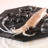 澎湖活凍生小管(新鮮夜釣的感受) 300g±10%，保存期限:一年