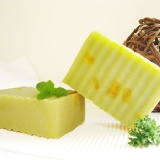 夏日淨白美膚系列 ~ 小黃瓜淨白調理保濕皂 特價：$68