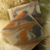 百花去角質淨白皂 特價：$38