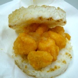 [團購禮] 每9小組送3顆海鮮米漢堡(隨機出貨) 特價：$0