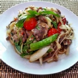 【泰凱食堂】泰式辣炒牛