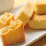 [主購禮] 訂單滿2000元以上，送(A)咖哩肉餅1個+綠豆椪1個(B)鳳梨酥4個(二選一) 特價：$0