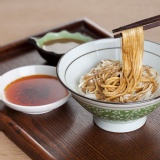 【老媽拌麵】素椒麻醬拌麵 特價：$130