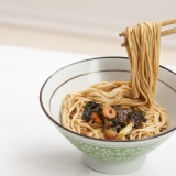 【老媽拌麵】蔥油開洋口味 特價：$130