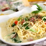 奶香白醬煙燻培根義大利麵 特價：$79