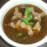 麻辣龍骨煲1人份 特價：$120