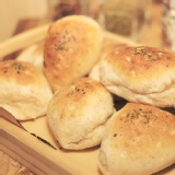 新品--佛卡夏麵包 特價：$57