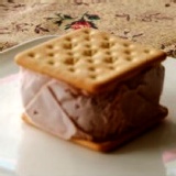 巧克力三明治冰餅 特價：$19