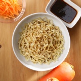 淺色自然系紅蘿蔔麵-原醬風味