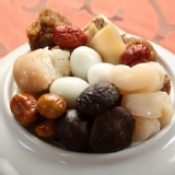 【村子口】鮑翅干貝佛跳牆 特價：$189