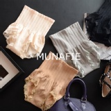MUNAFIE日本無縫高腰收腹提臀記憶蕾絲美體內褲 特價：$109