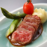 美國藍帶凝脂霜降牛排 特價：$95