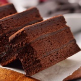 絲博生巧克力蛋糕 特價：$199