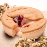 草莓凹蛋糕 特價：$100