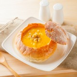 【分享烘焙】海鮮巧達濃湯麵包盅 特價：$130