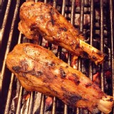 【實驗廚房】新推出-義式米蘭香料『生鮮豬膝骨肉』2入 特價：$139