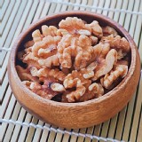 嚴選核桃仁 (300克/包)