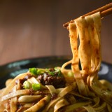 【蘭山麵】- 沙茶寬麵2包組 ★ 重口味最愛 特價：$86