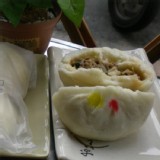 小蔥燒牛肉包4入 特價：$80