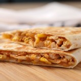 【MO薯】BBQ玉米燻雞起司墨西哥起司餡餅 特價：$74